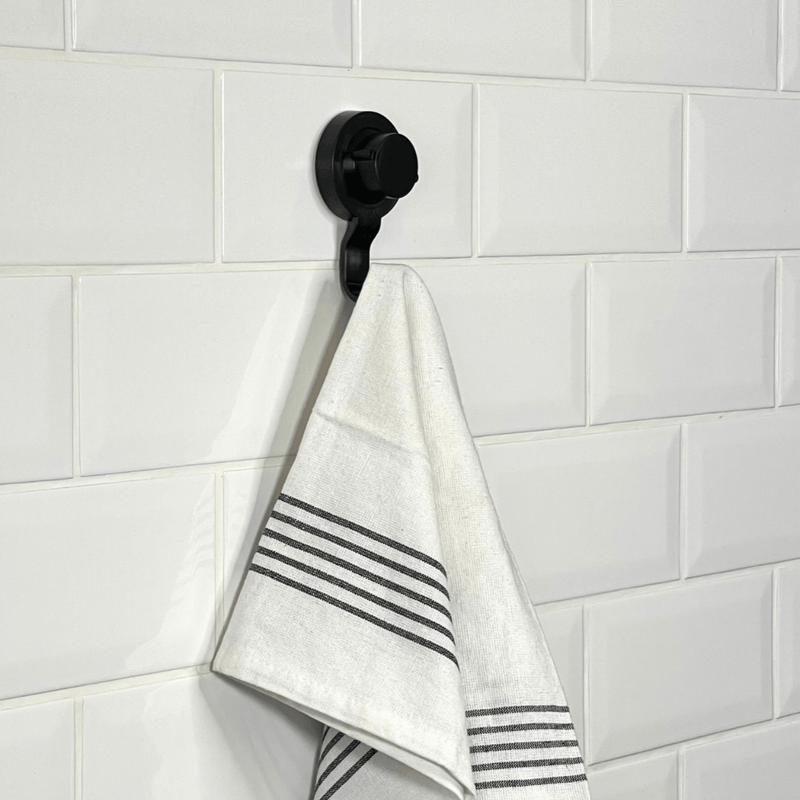 Gancho de Parede Preto Fosco com Ventosa Resistente 10,5cm